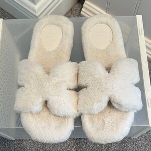 A New Day | White Fuzzy House Slippers